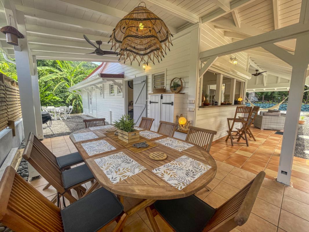 27. Location villa piscine proche plage Deshaies Guadeloupe_Terrasse